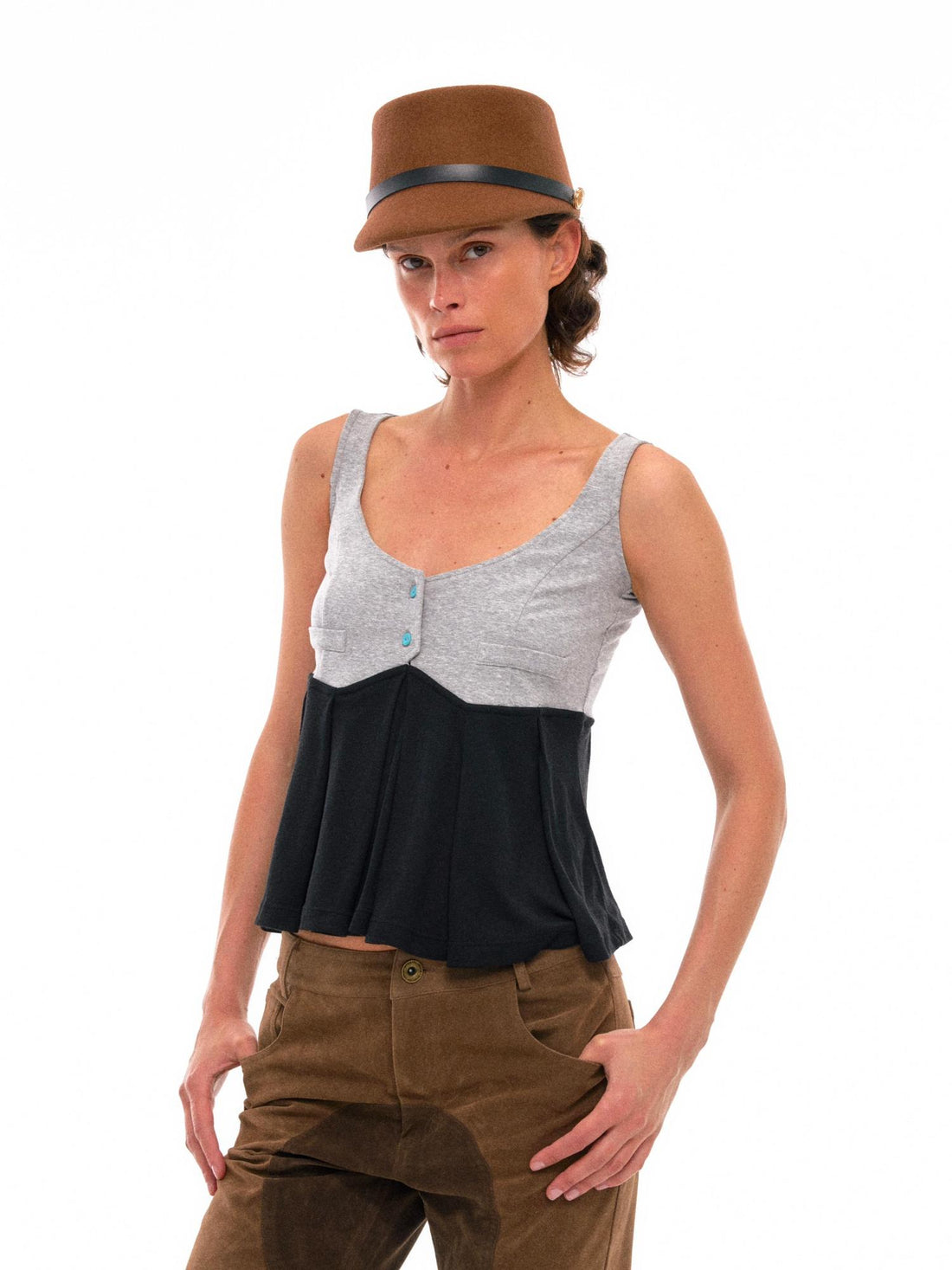 NyDkyel Two Tone Knit Pleated Camisole Top
