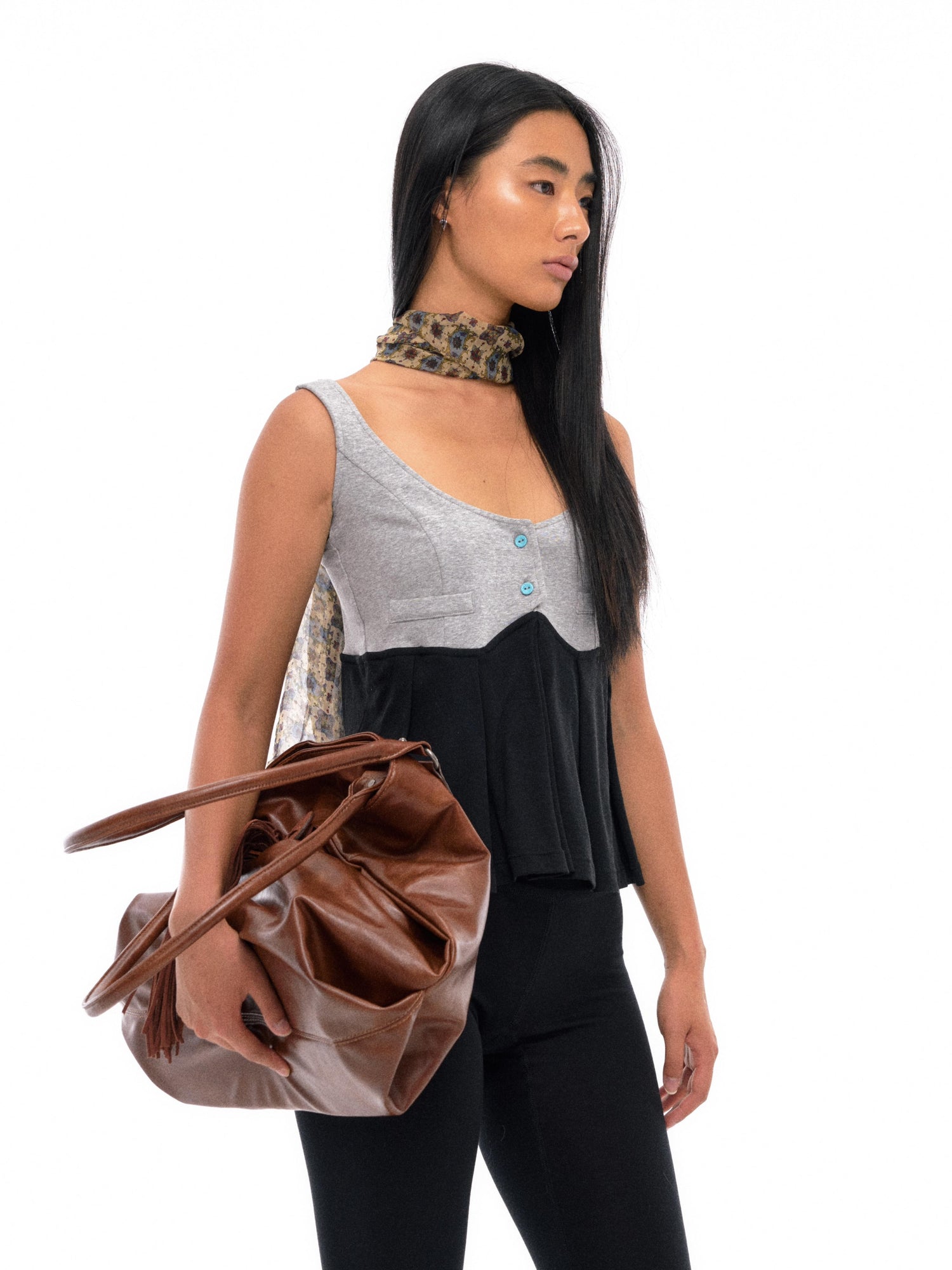 NyDkyel Two Tone Knit Pleated Camisole Top