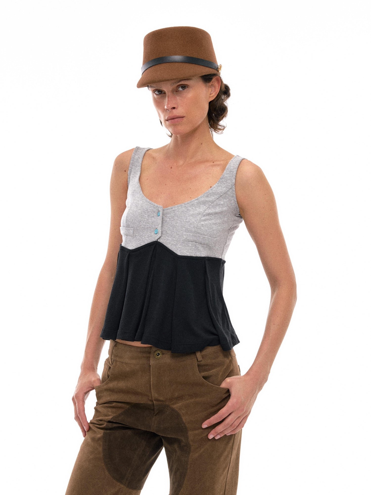 NyDkyel Two Tone Knit Pleated Camisole Top