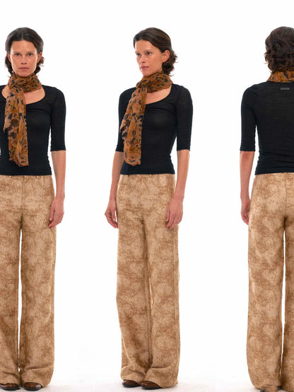 Ultrafine Merino Wool Knit Top with U Neck and Ruffle Detail