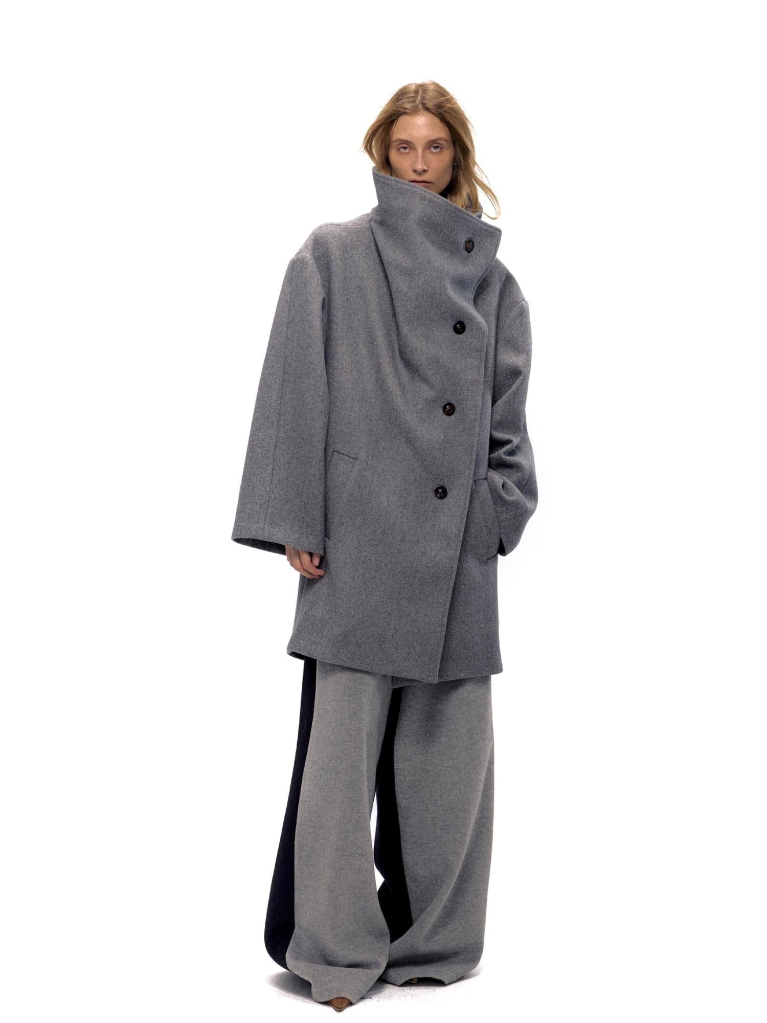 NyDkyel Wool Blend Pleated Trousers With Contrast Trim