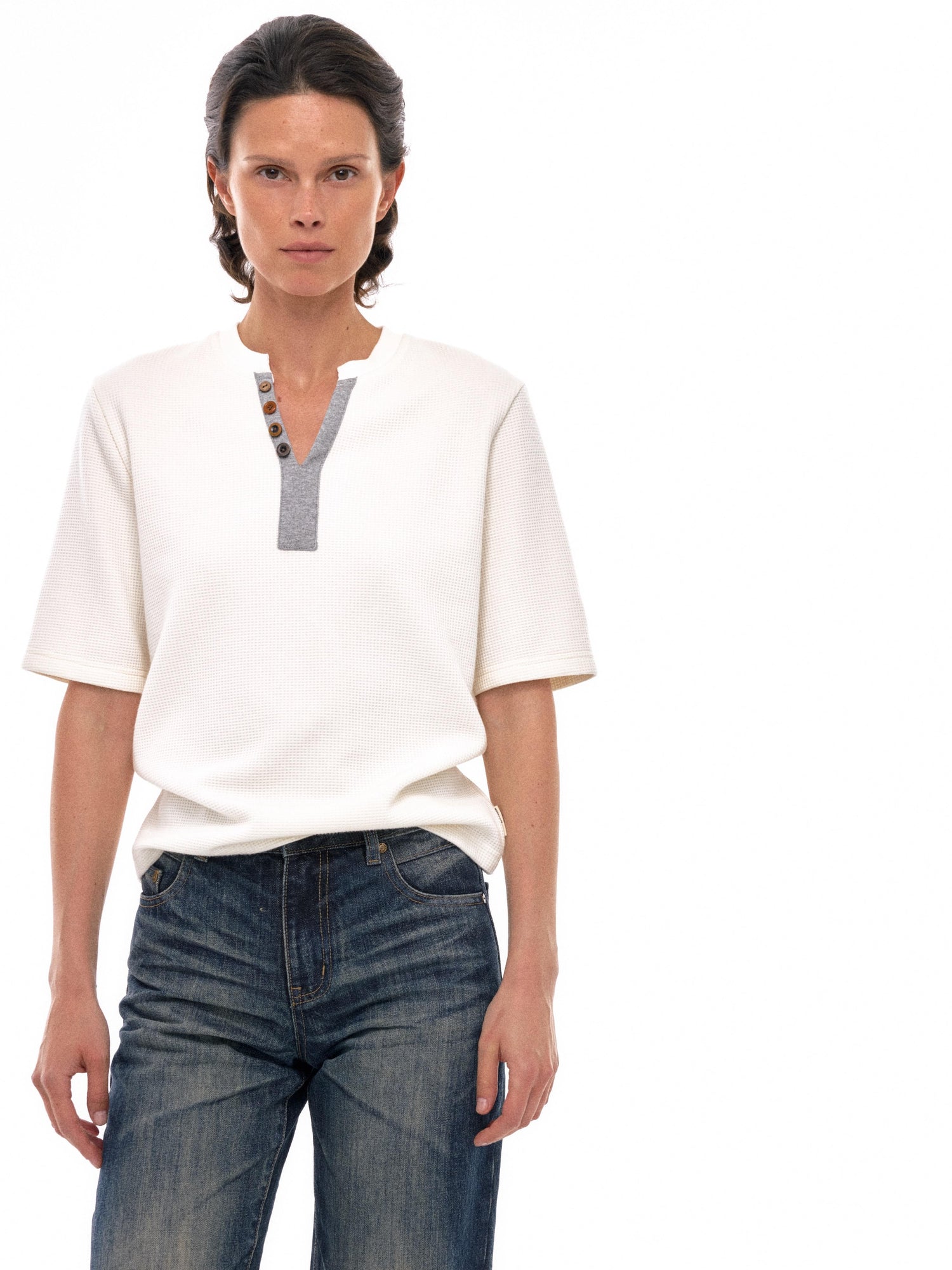 NyDkyel Y Neck Waffle Tee With Wooden Buttons