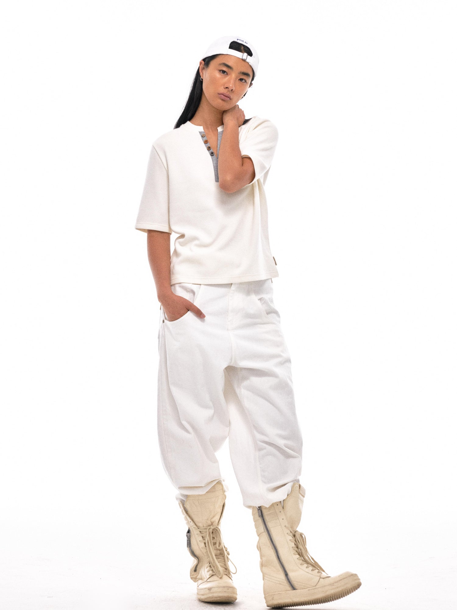 NyDkyel Y Neck Waffle Tee With Wooden Buttons