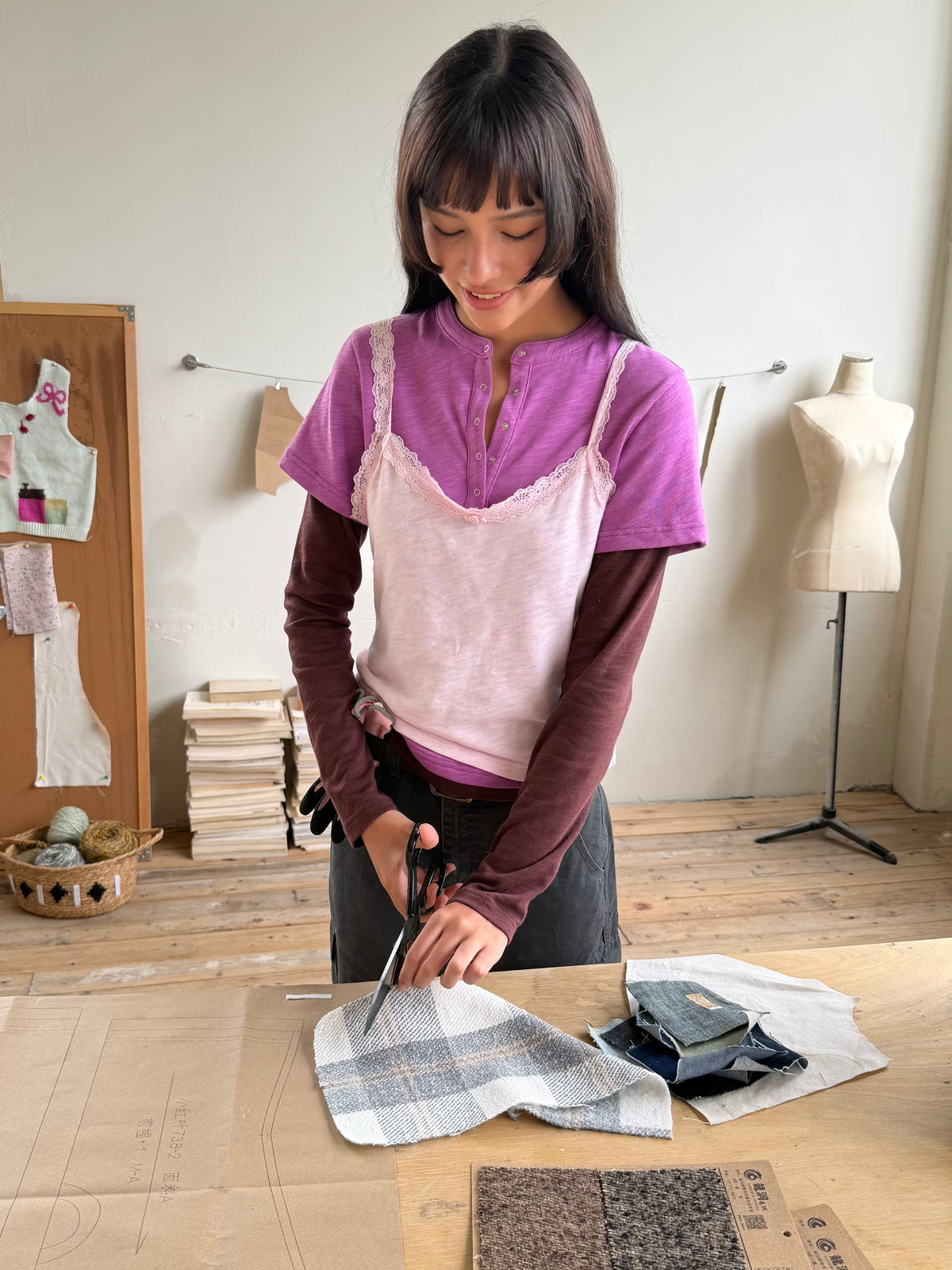 wii_wil_Lace_Trim_Layered_Cami_Mock_Two_Piece_Women&