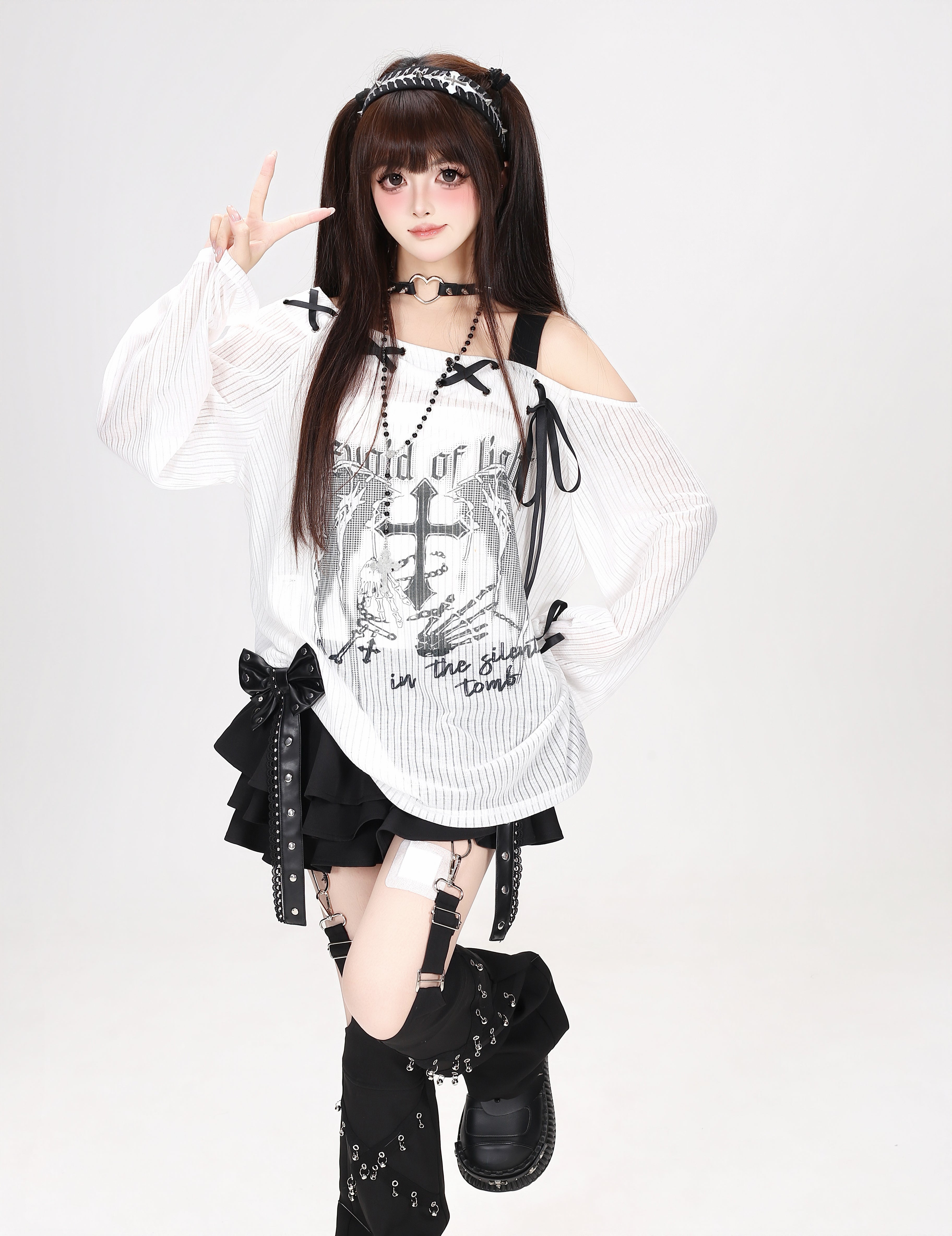 Crazy_Girl_Off_Shoulder_Tie_Strap_Letter_Print_Dark_Oversized_Women&