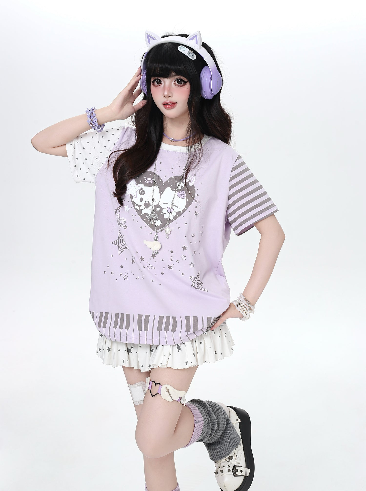 Crazy_Girl_Cartoon_Striped_Heart_Print_Round_Neck_Oversized_Women&