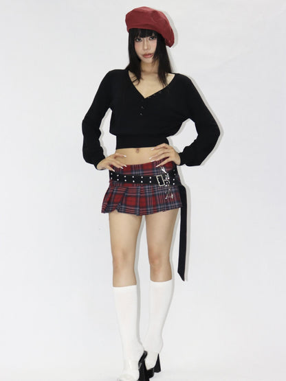 ONNASENSHI Black Button Front Cropped V-neck Knit Women&