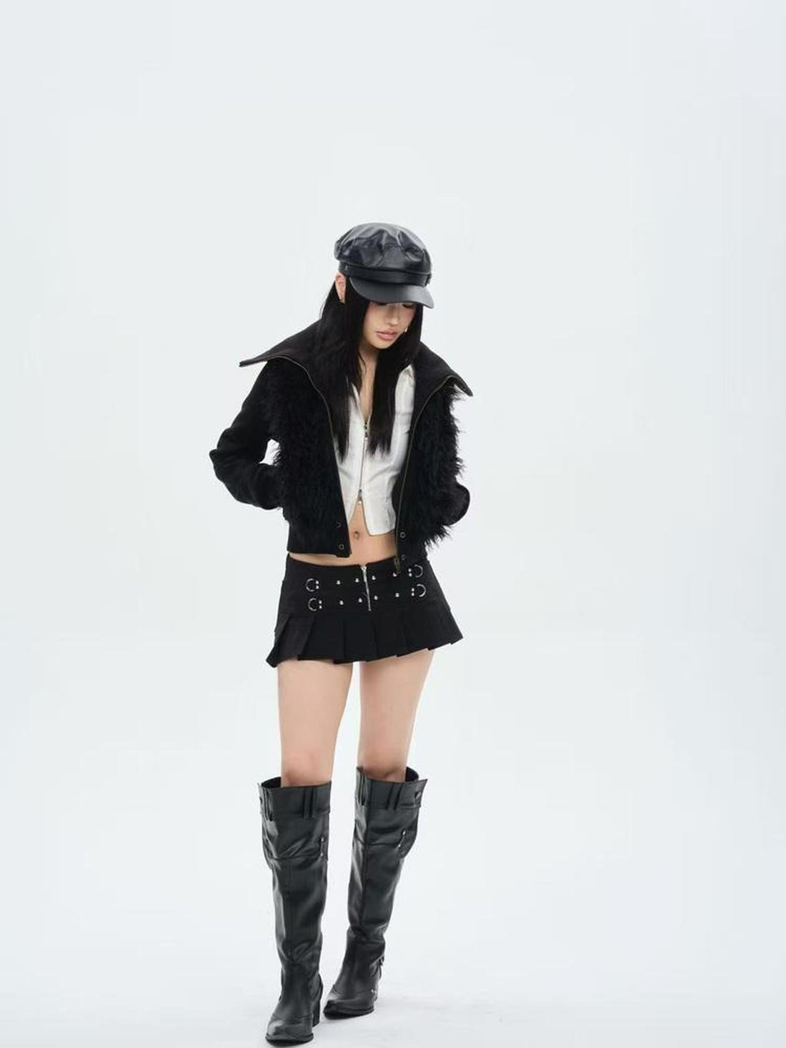 ONNASENSHI Black Studded Pleated Low Waist Front Zipper Women&