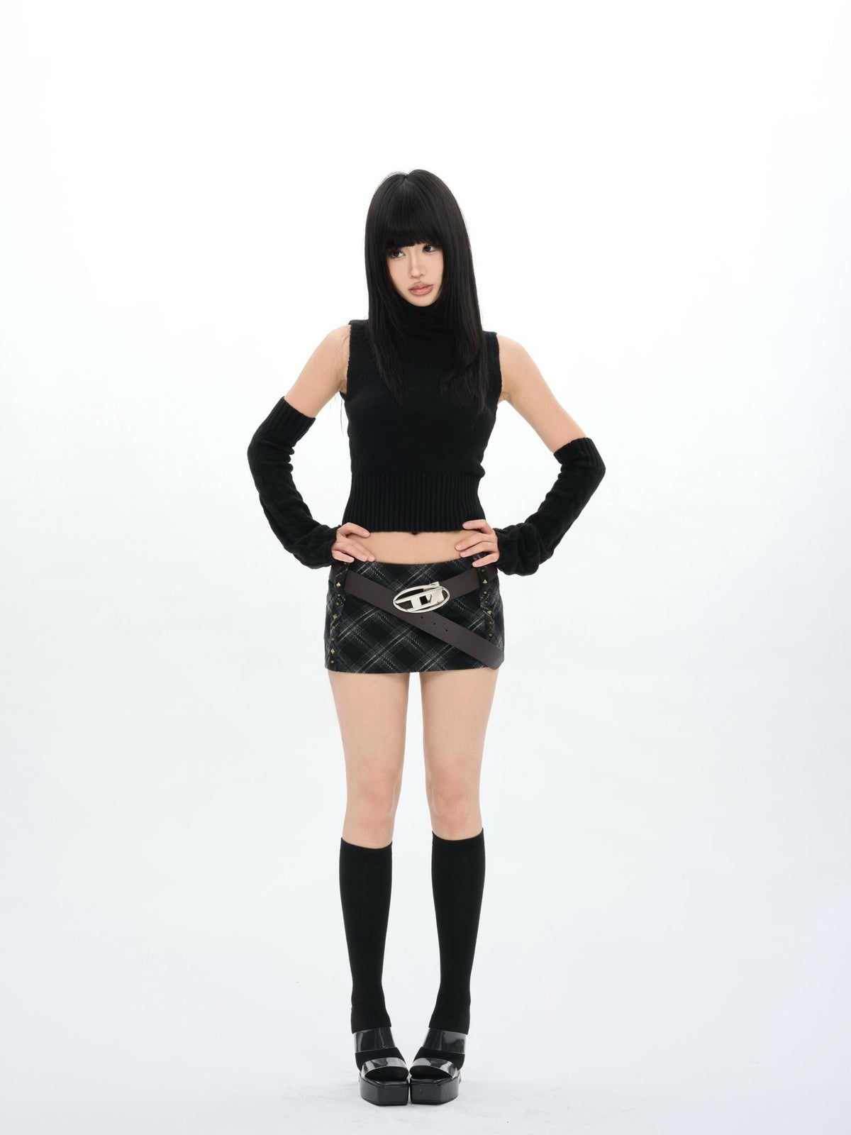 ONNASENSHI Black White Check Studded Low Waist Women&