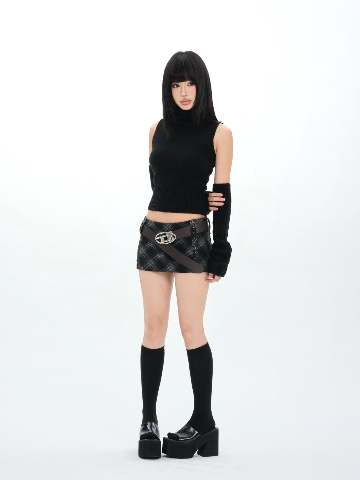 ONNASENSHI Black White Check Studded Low Waist Women&