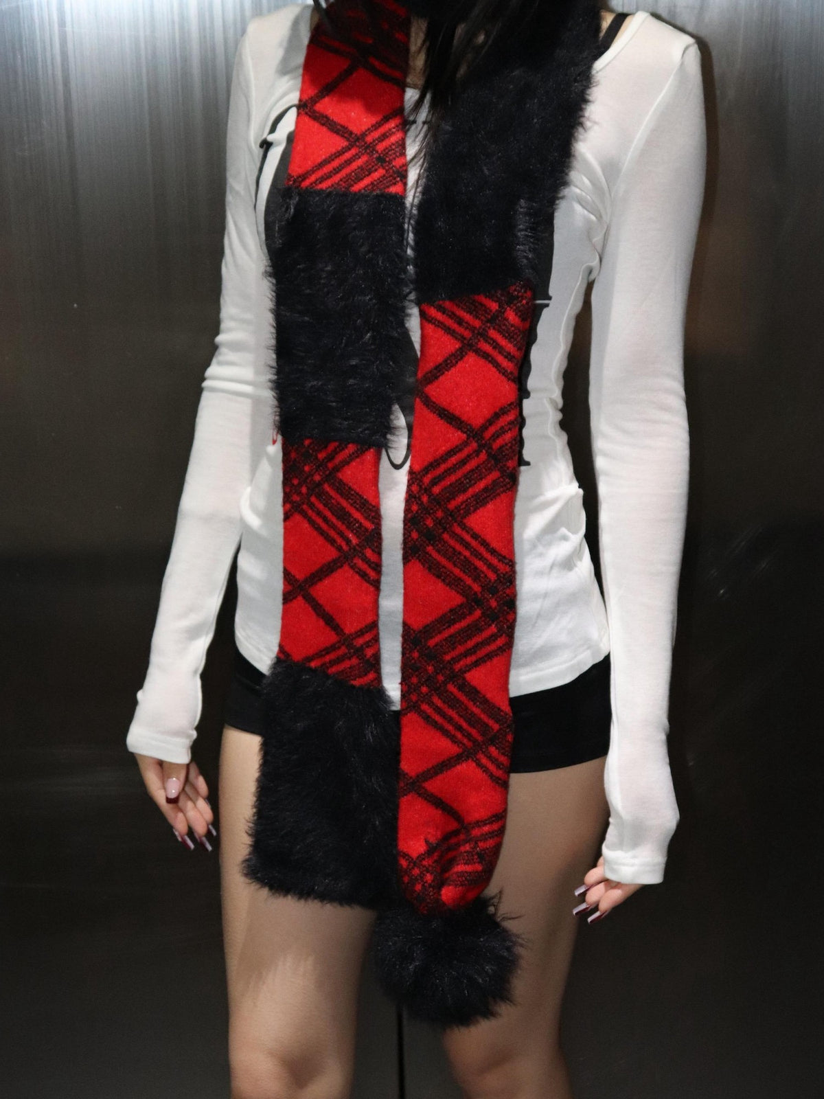 ONNASENSHI Mohair Spliced Black Red Check British Women&