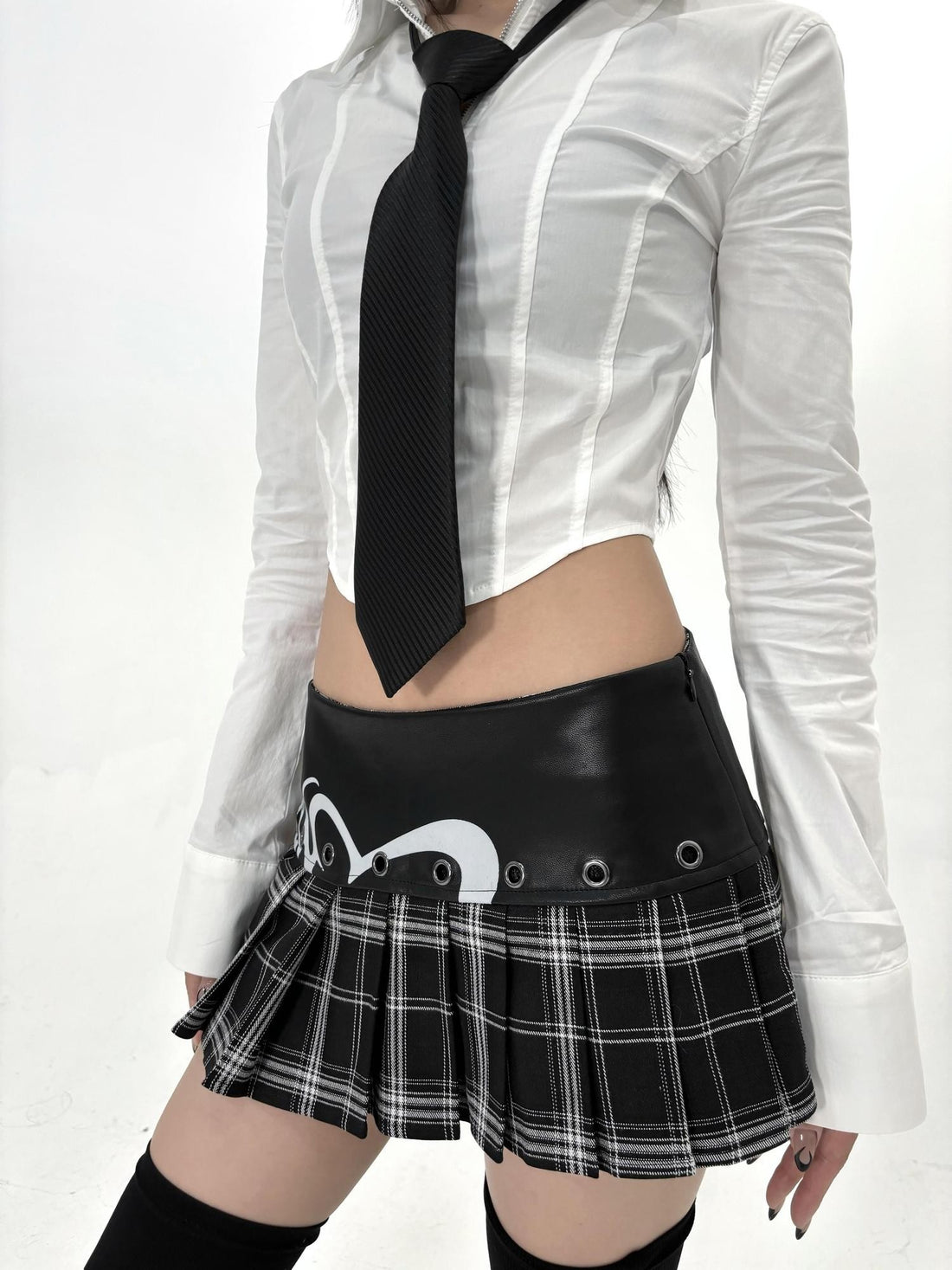 ONNASENSHI Vintage Plaid Pu Leather Trim Low Waist Women&