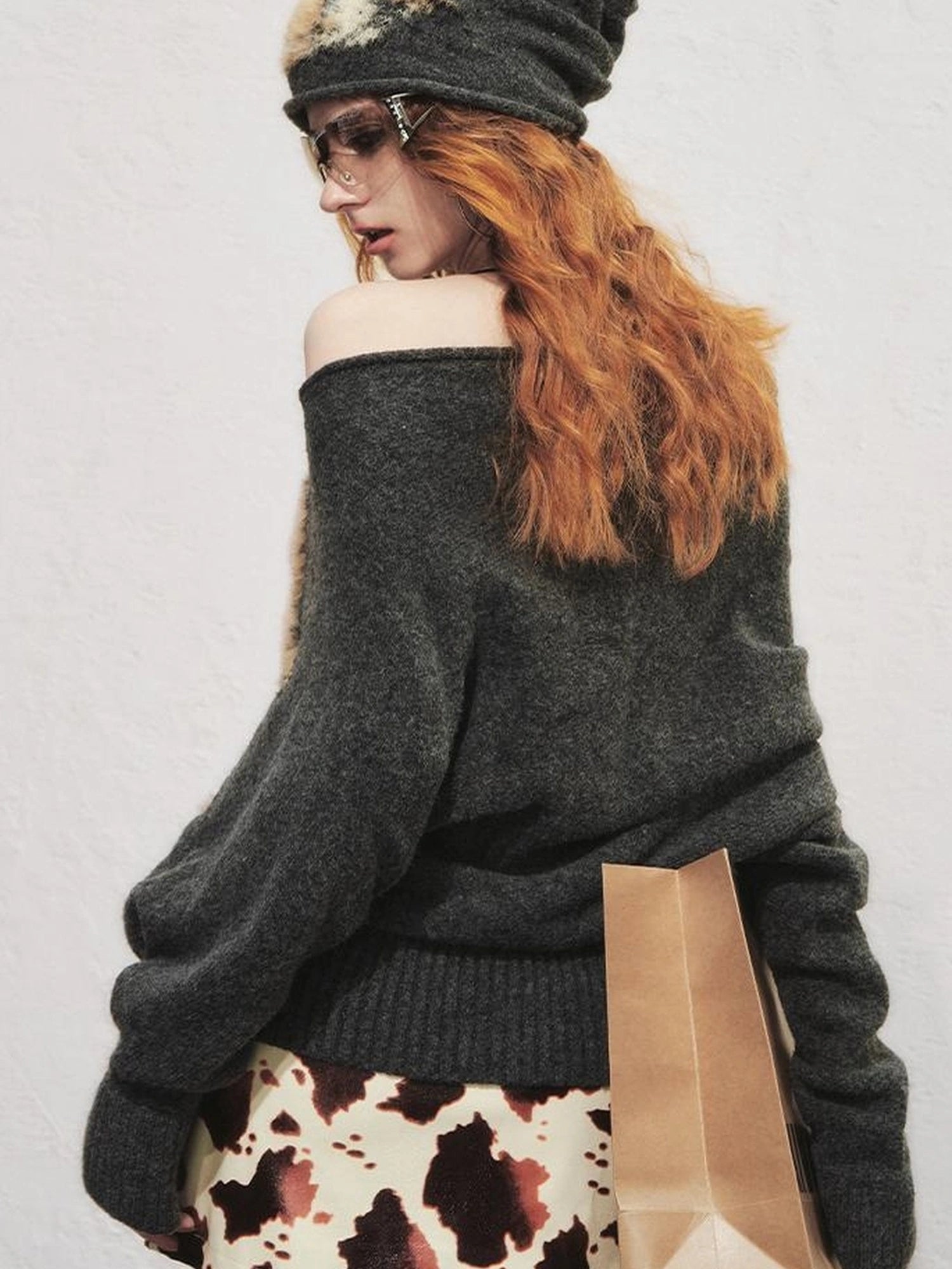 OfAkiva Akiva Lioncat Fluffy Sweater V-neck T-shirt Long Sleeve