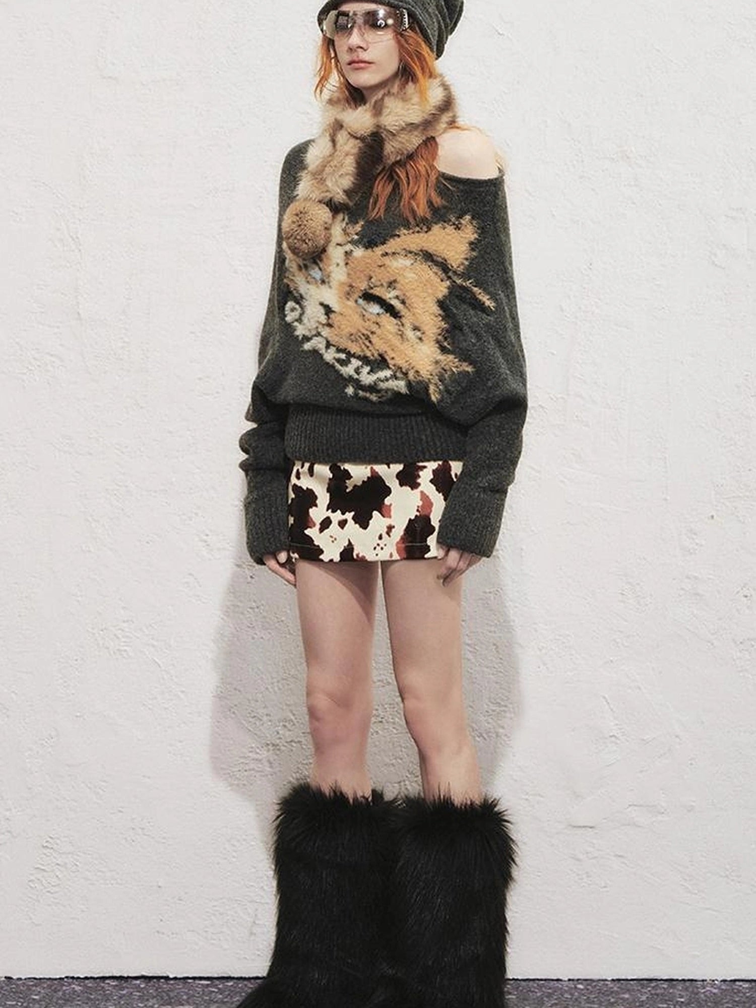 OfAkiva Akiva Lioncat Fluffy Sweater V-neck T-shirt Long Sleeve