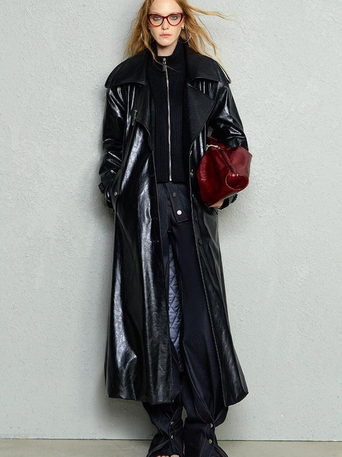 OfAkiva Black Minimal Silhouette Cloud Hem Quilted Women&