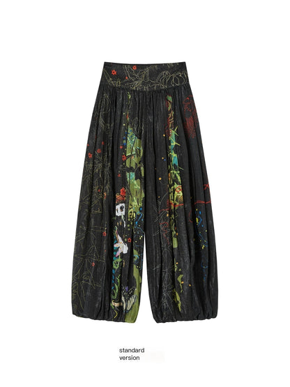 OfAkiva_Dark_Floral_Graffiti_Print_Embroidered_Pleated_Lantern_Women&