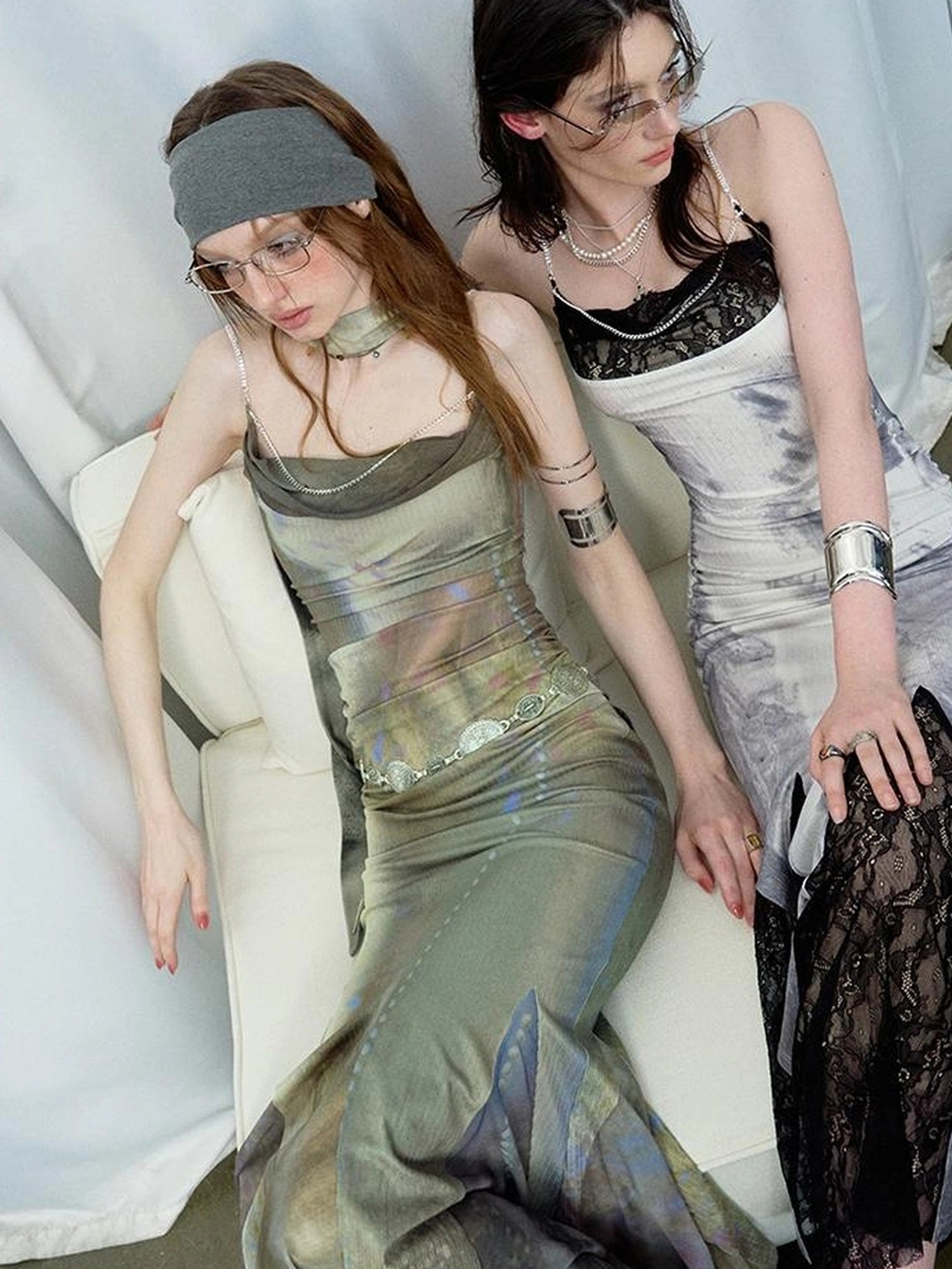 OfAkiva Diamond Chain Print Daisy Slip V-neck Dress