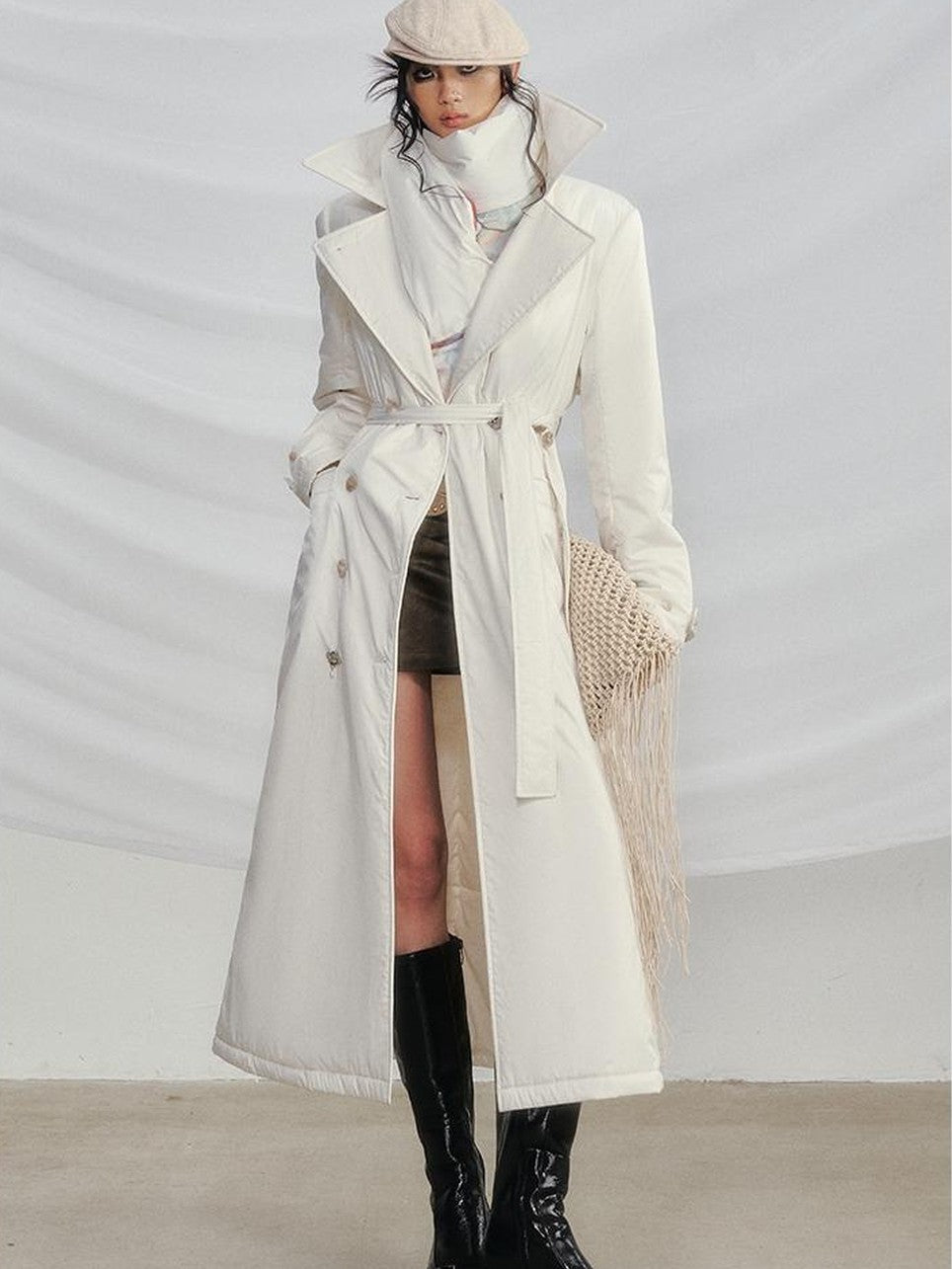 OfAkiva Elegant Hoodless 90% White Duck Down Quilted Women&