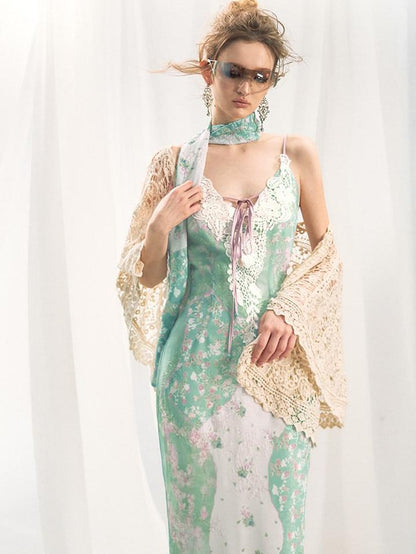 OfAkiva Lace Spliced Floral V-neck Cinched Waist Women&