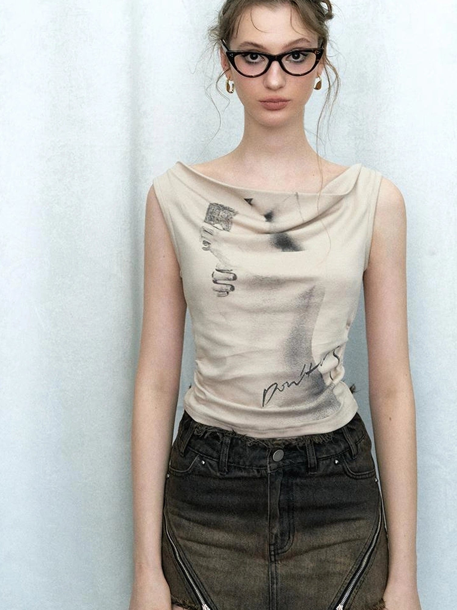 OfAkiva Pleated Drape Neck T-shirt In Khaki Print
