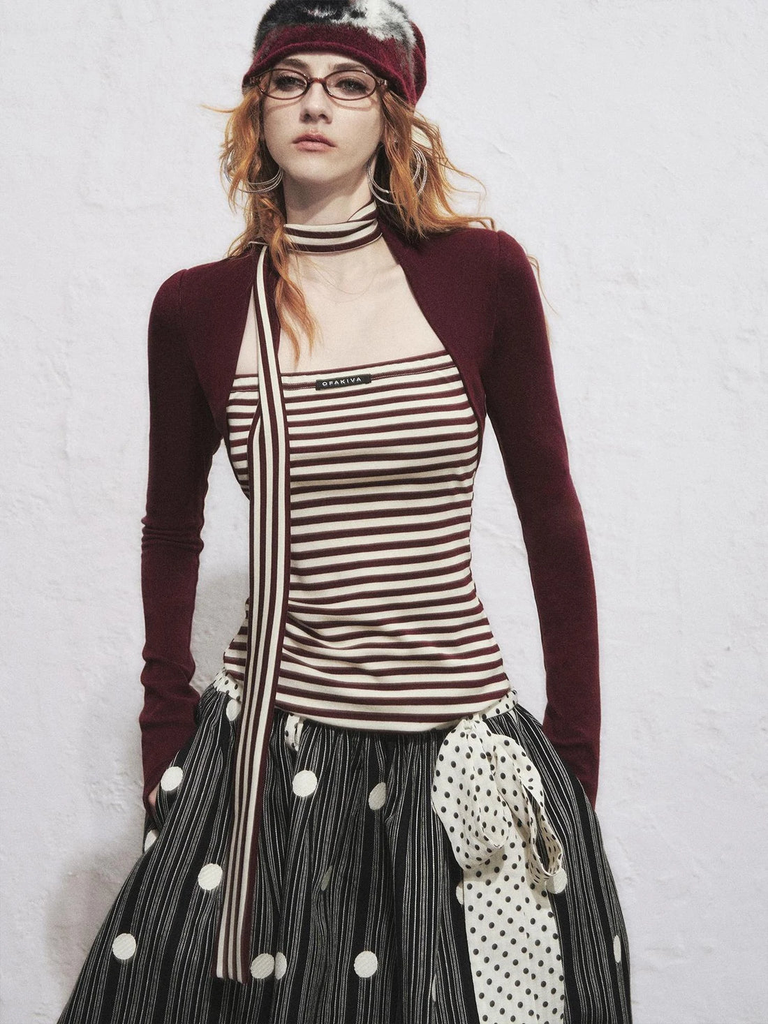 OfAkiva Slim Striped Knit Long Sleeve V-neck T-shirt