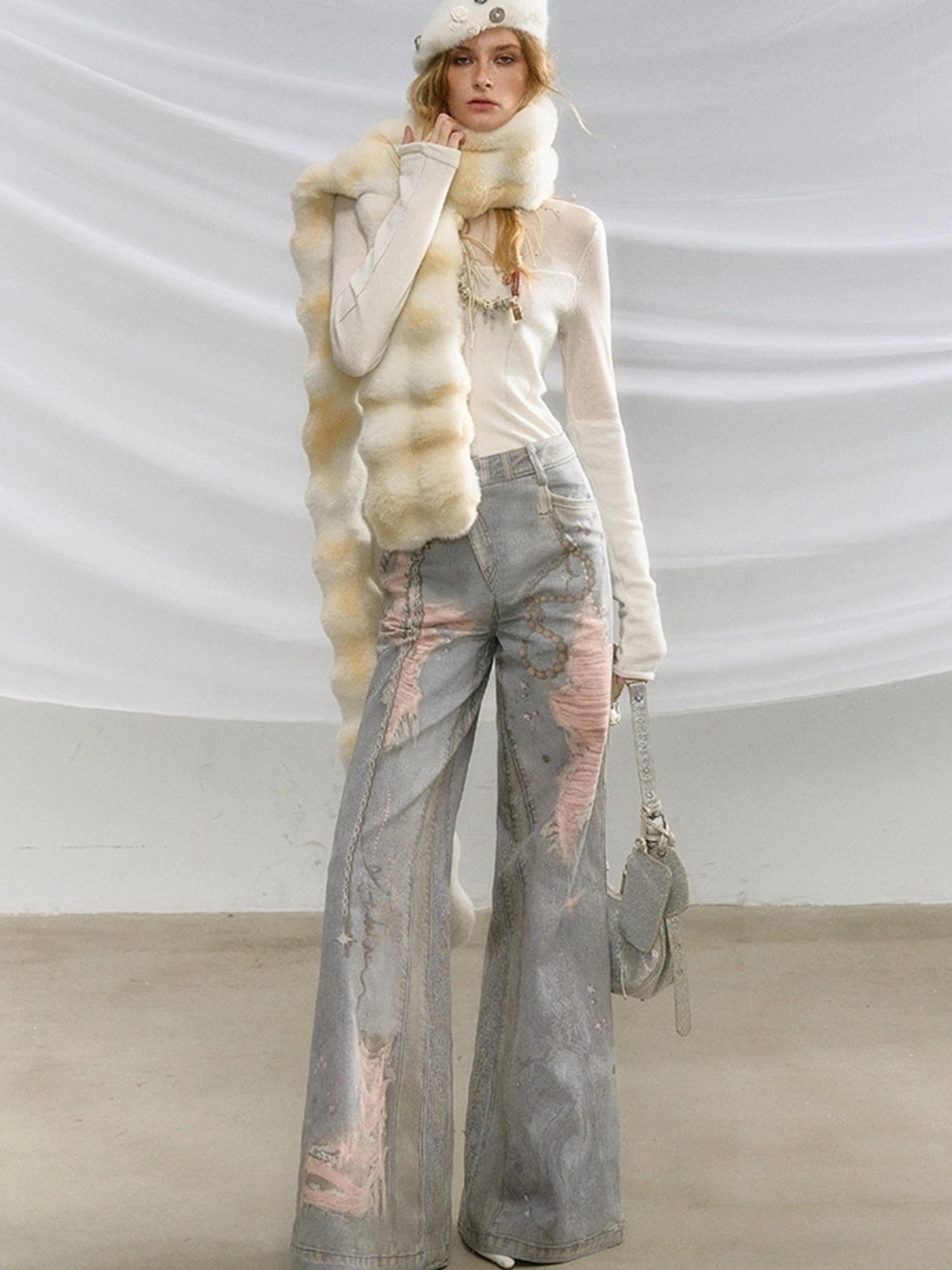 OfAkiva Soft Snowfall Douchi Knit Scarf