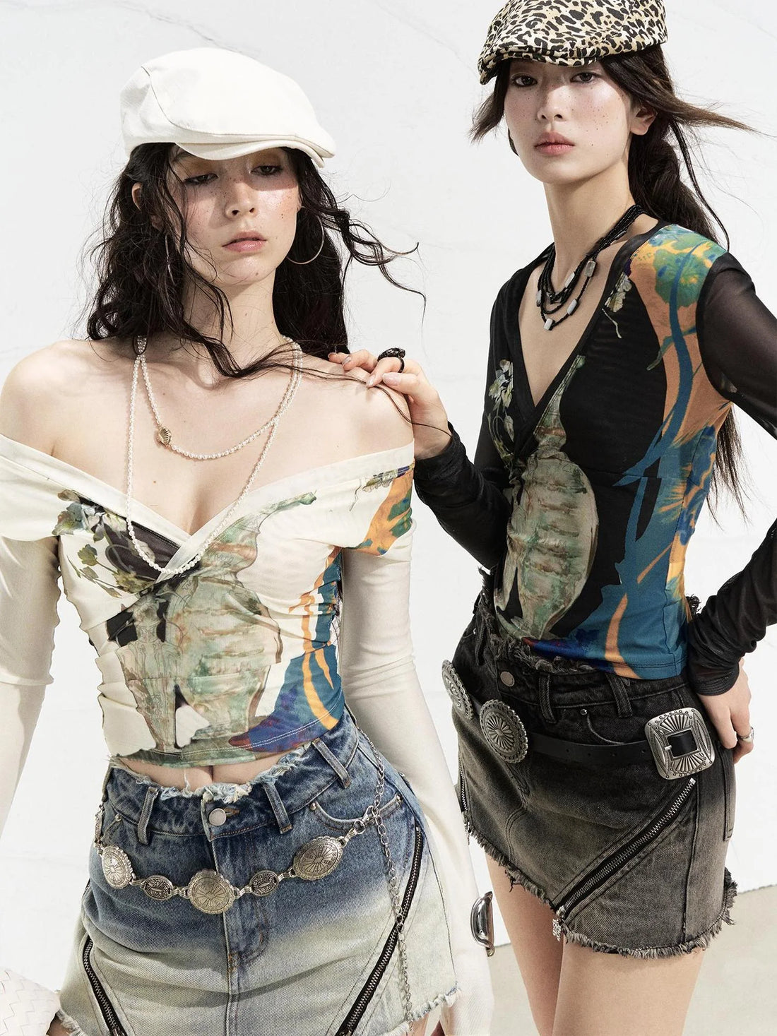 OfAkiva Turandot V-neck Floral Split Tee