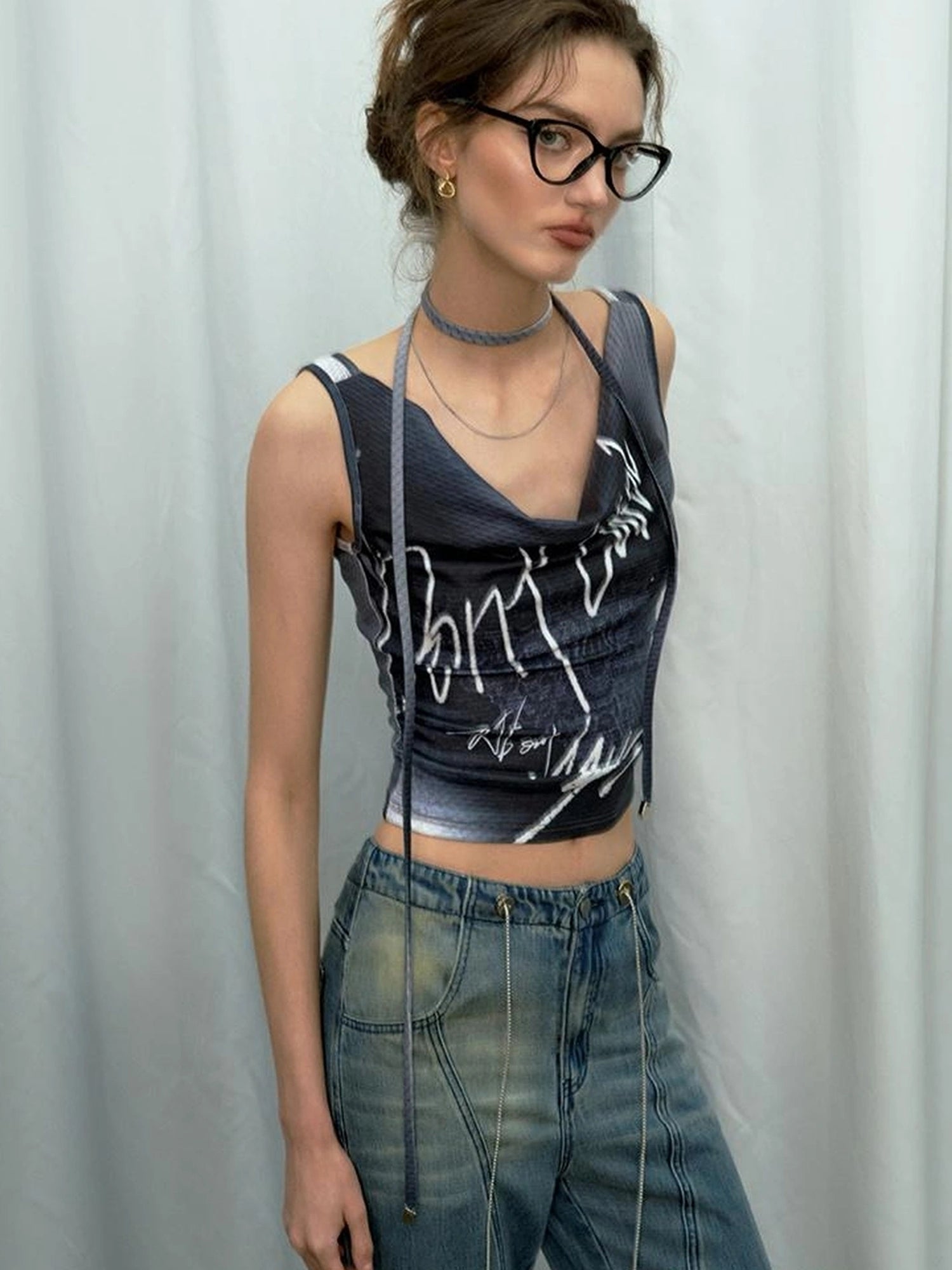 OfAkiva Undefined Print V-Neck Tank Top