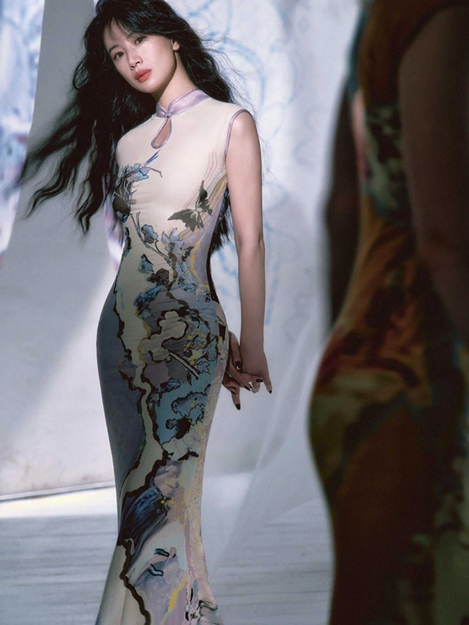 OfAkiva V-Neck T-Shirt Long-Sleeve Maxi Dress