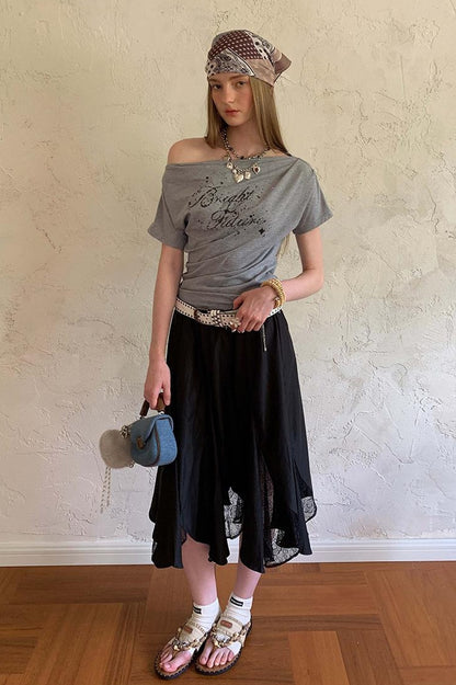 DIDDI MODA Off Shoulder Letter Graphic Rhinestone Pleated Tee