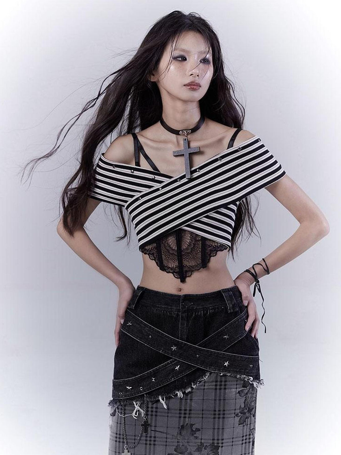WSW WUSHENWU One Shoulder Grid Bandage Stripe Top