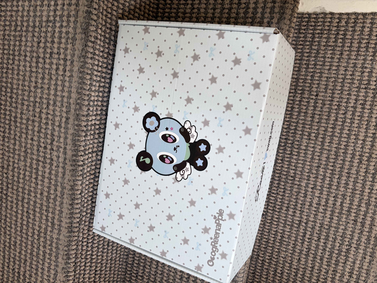 Oogreenapple_Black_Polka_Dot_Square_Women&