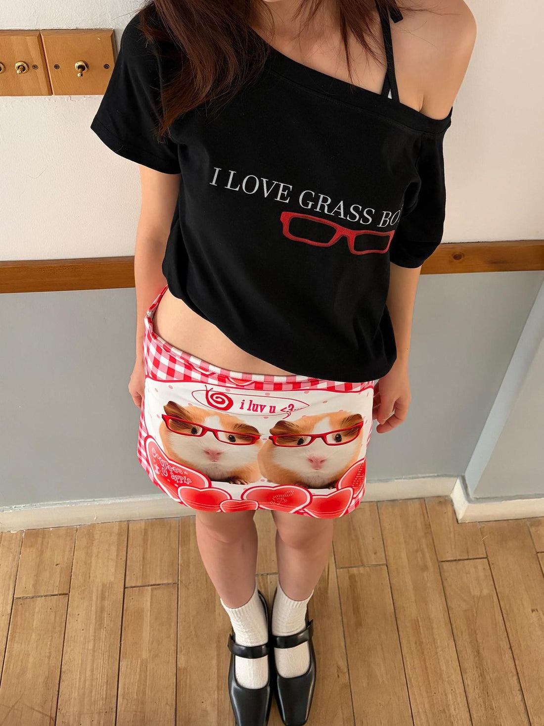 Oogreenapple Quirky Print Loose Fit Women&