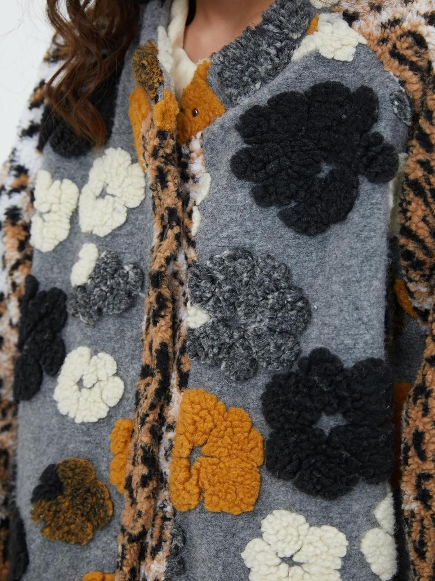 Sweet Mi Original Floral Jacquard Quilted Wool Coat For Women Free Size