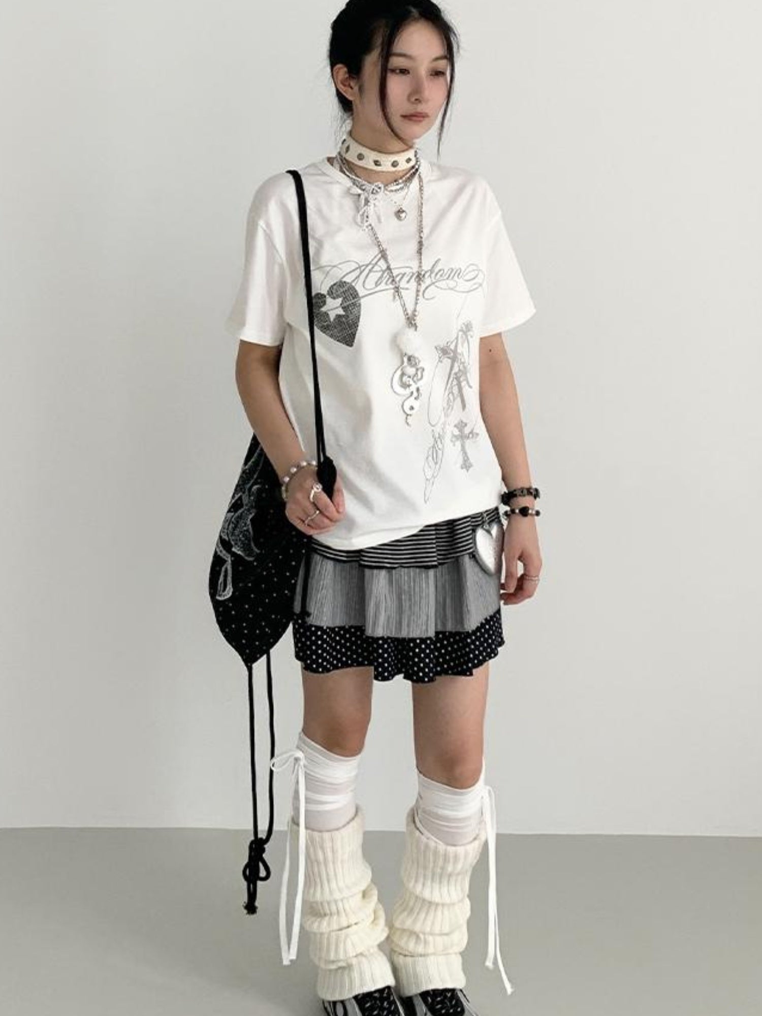 atrandom Original Hollow Mirror Print Loose Fit Black White T-Shirt