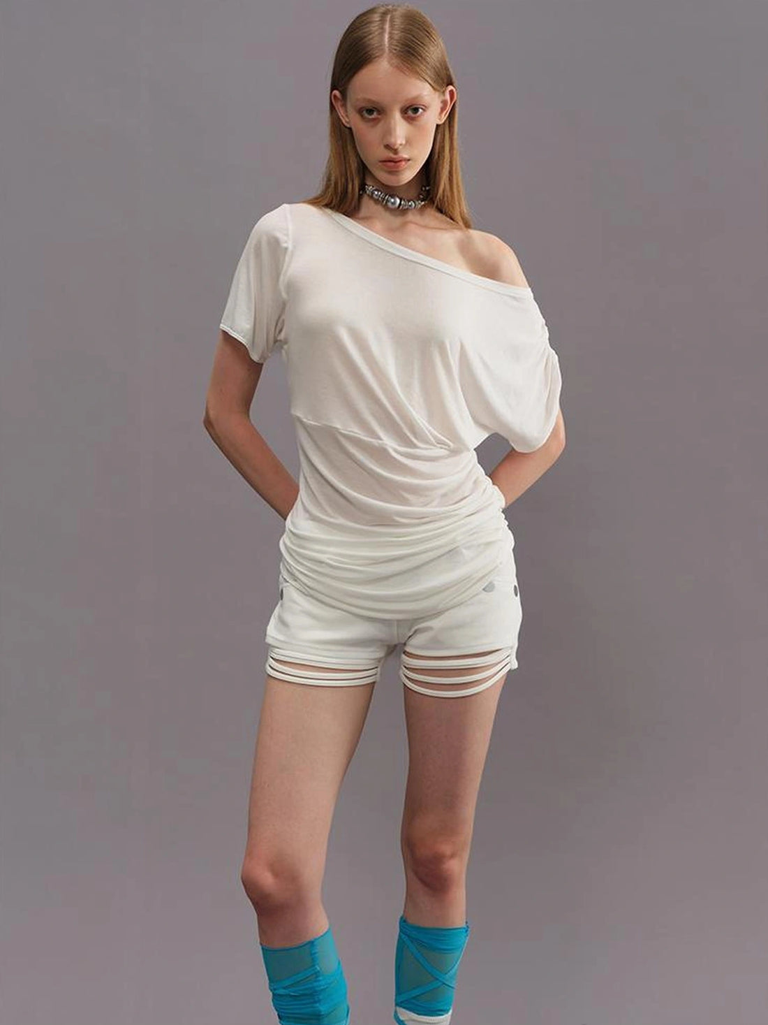 Outmode Asymmetric Ruffle Shoulder T-shirt