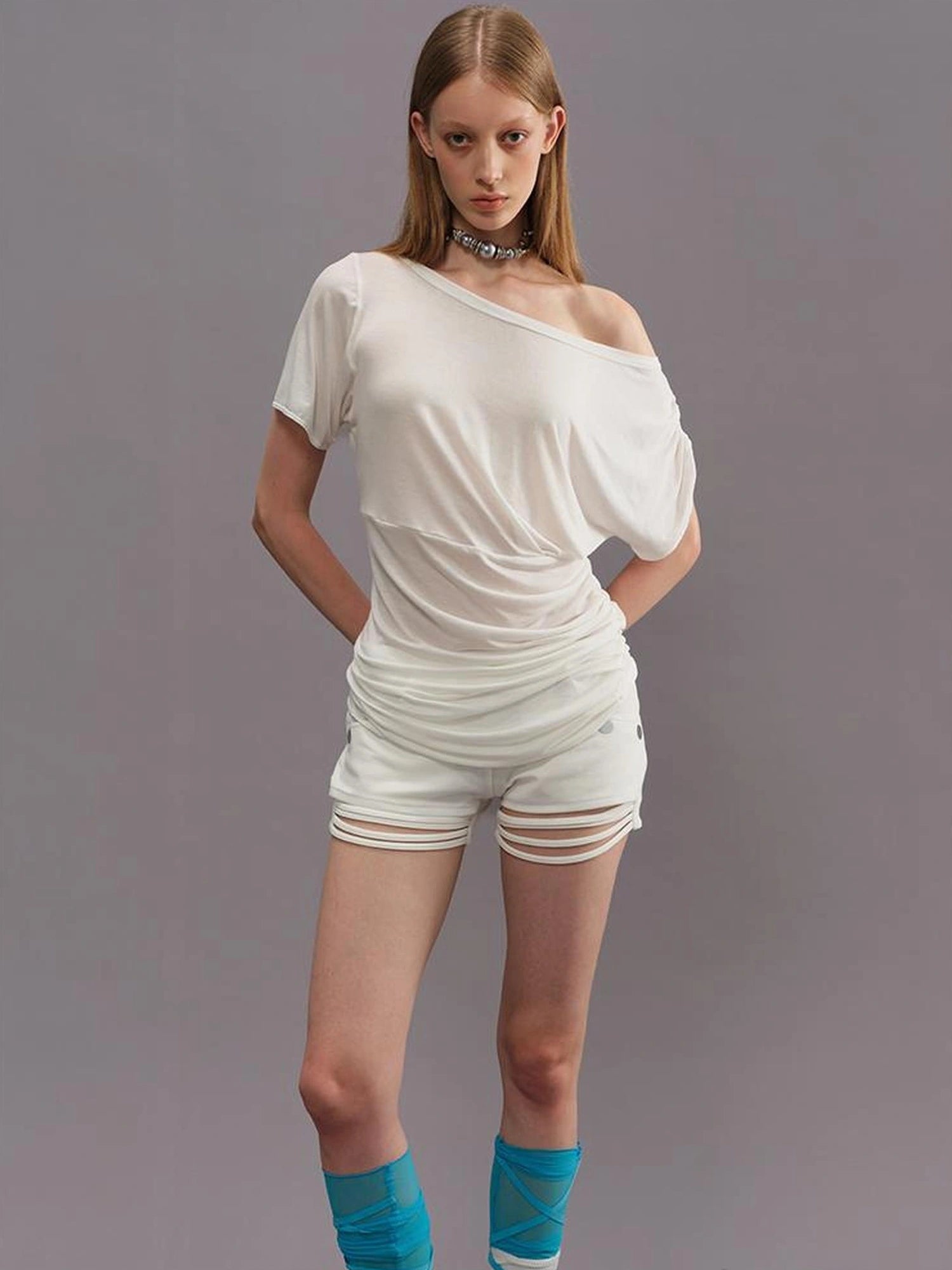 Outmode Asymmetric Ruffle Shoulder T-shirt