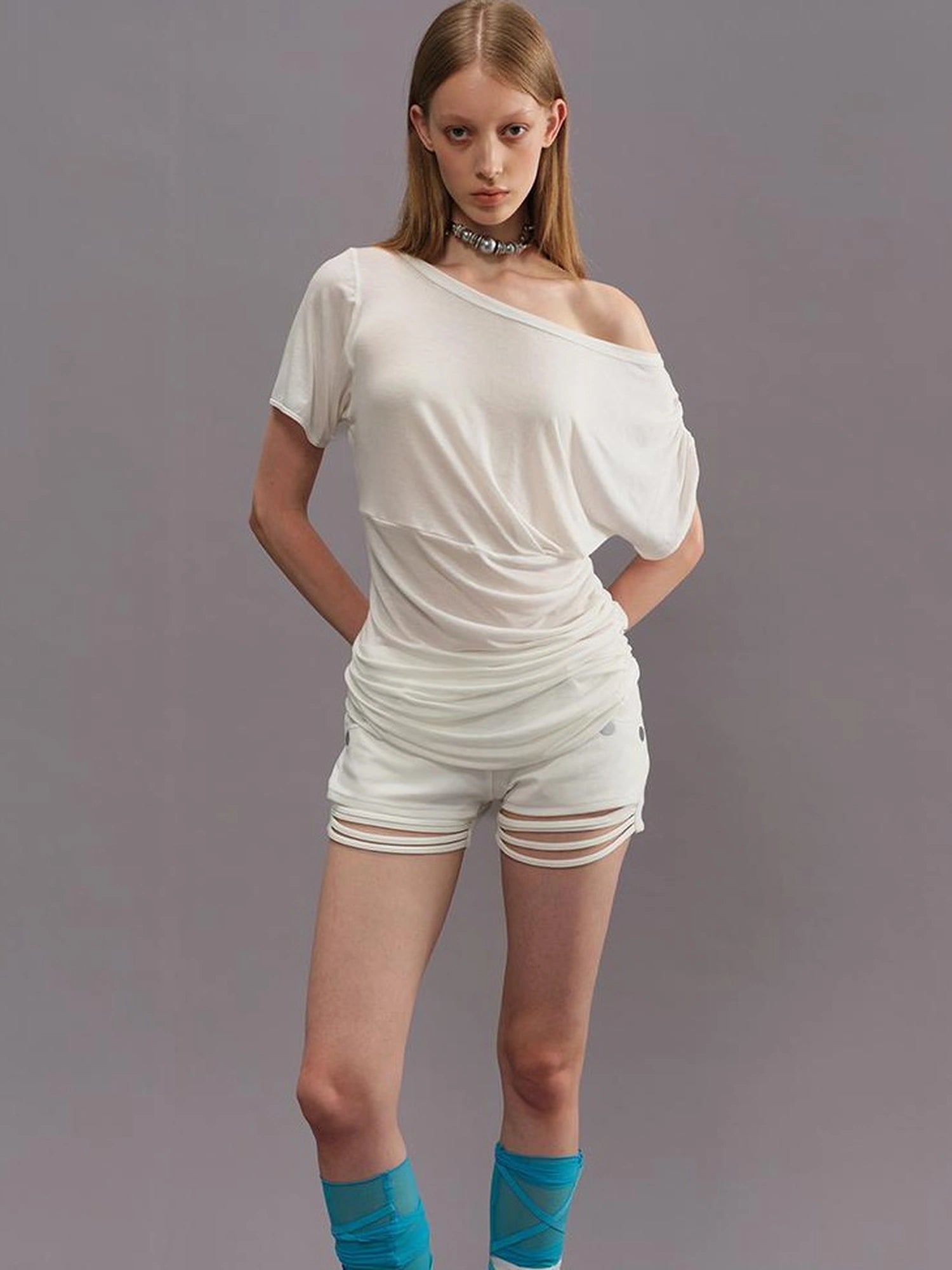 Outmode Asymmetric Ruffle Shoulder T-shirt