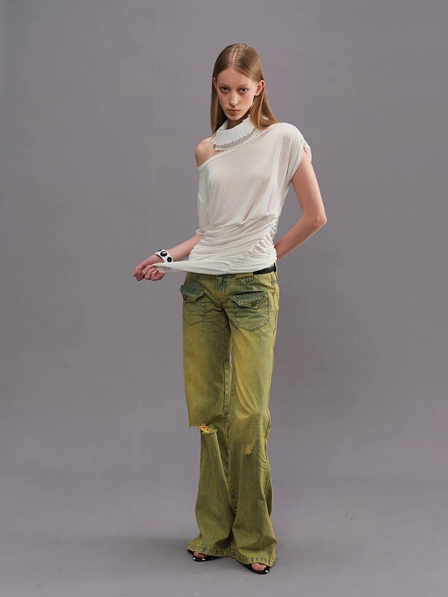 Outmode Asymmetric Ruffle Shoulder T-shirt
