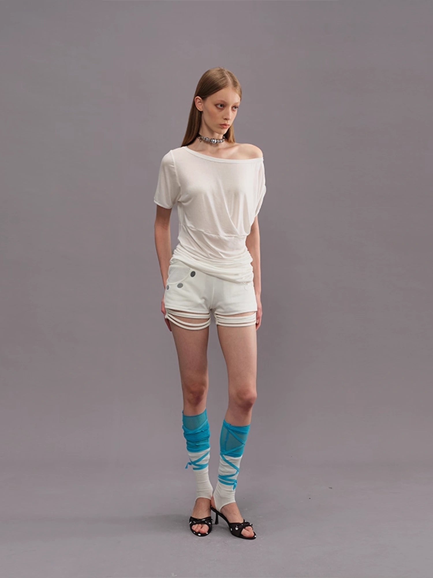 Outmode_Asymmetric_Ruffle_Shoulder_T-shirt_MISSTT