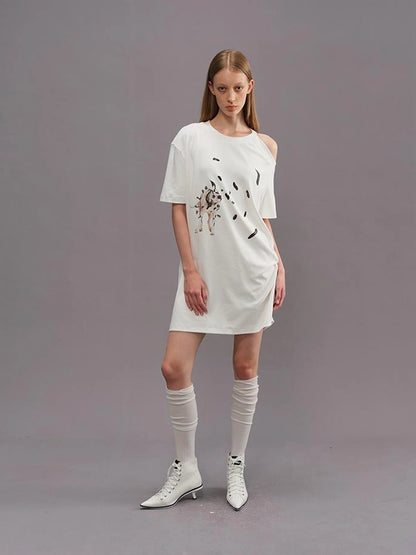 Outmode Off Shoulder Ruffle White T-shirt With Dalmatian Print