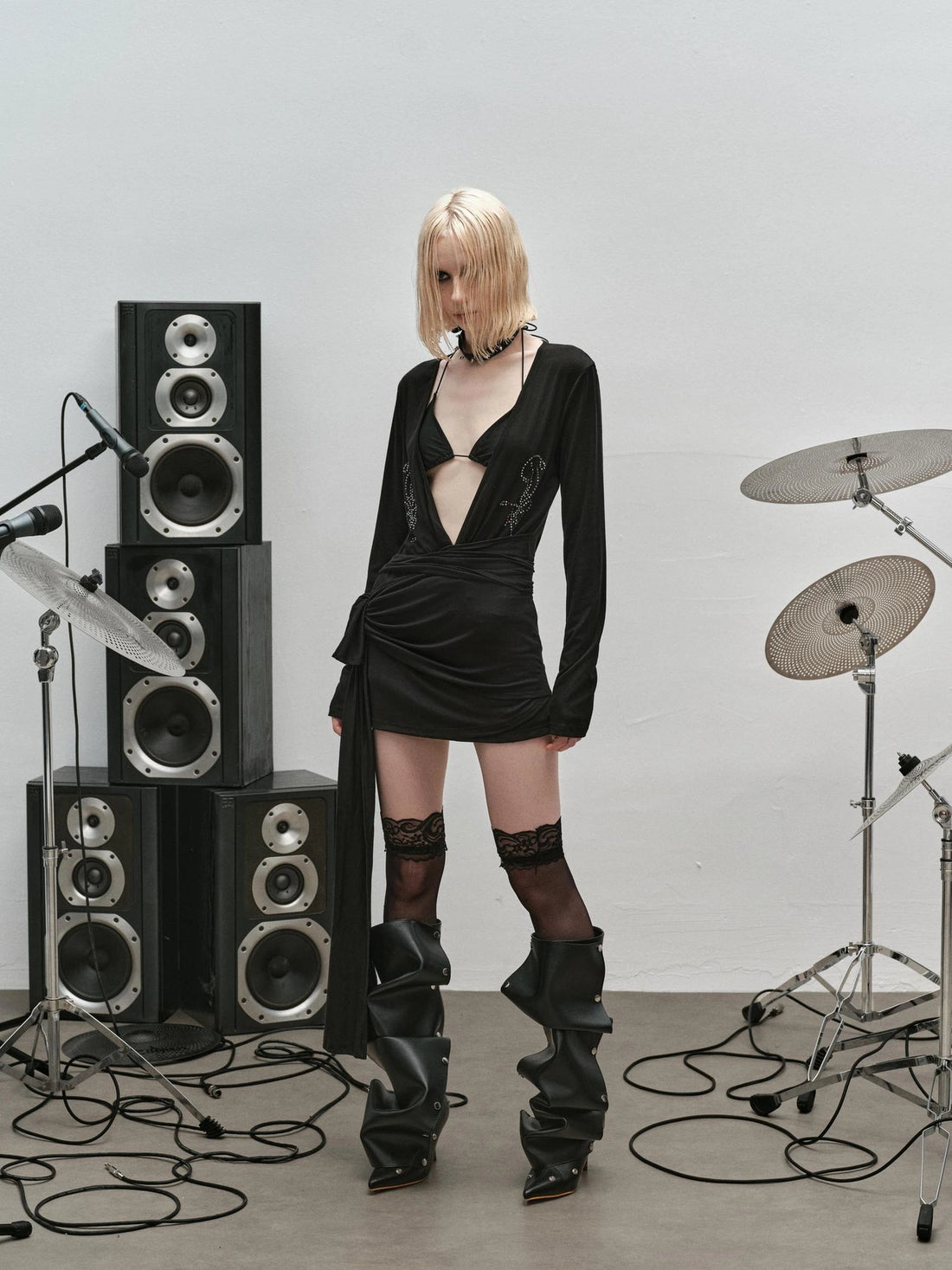 Outmode Punk Studded Ribbon Tie Dress V-neck T-shirt Long Sleeve