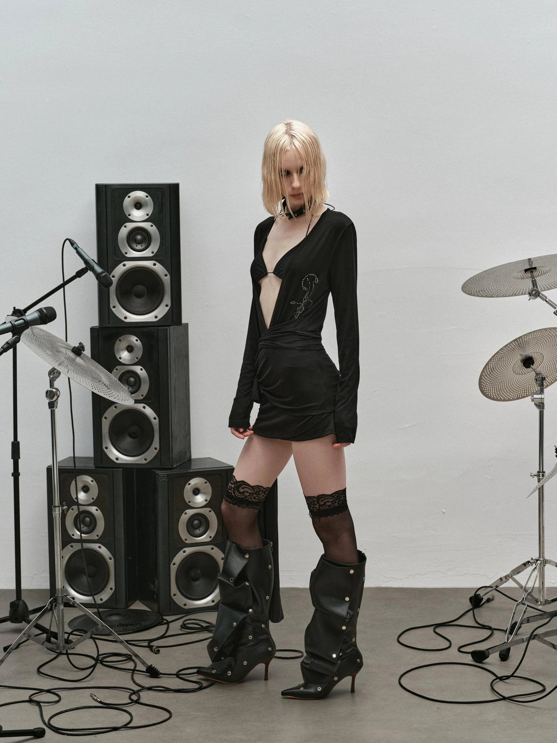 Outmode Punk Studded Ribbon Tie Dress V-neck T-shirt Long Sleeve