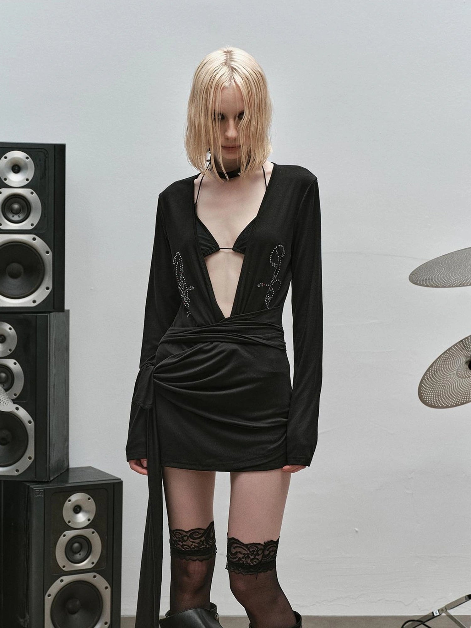 Outmode Punk Studded Ribbon Tie Dress V-neck T-shirt Long Sleeve