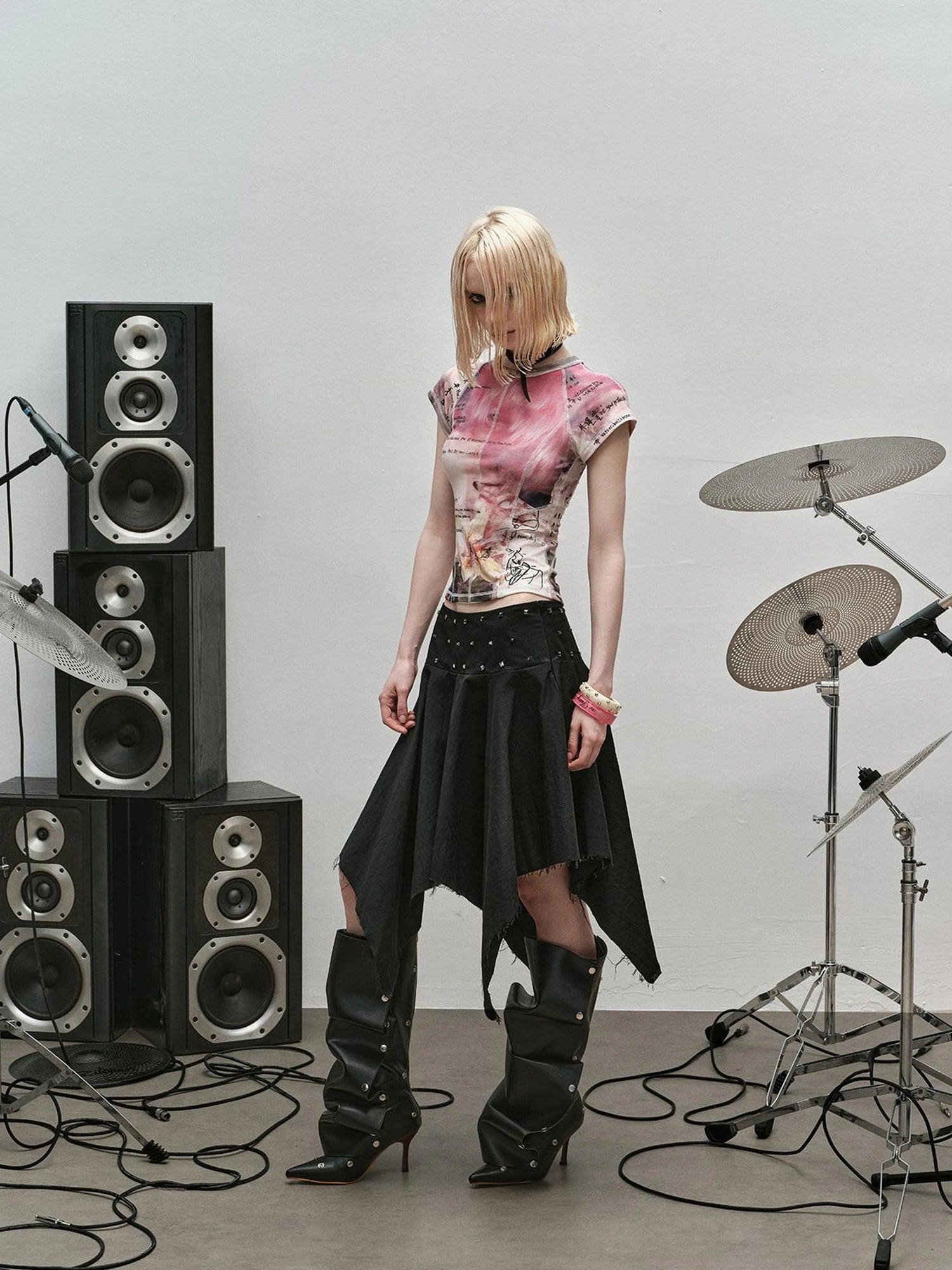 Outmode Rock N Roll Deconstructed Sleeveless V-neck T-shirt