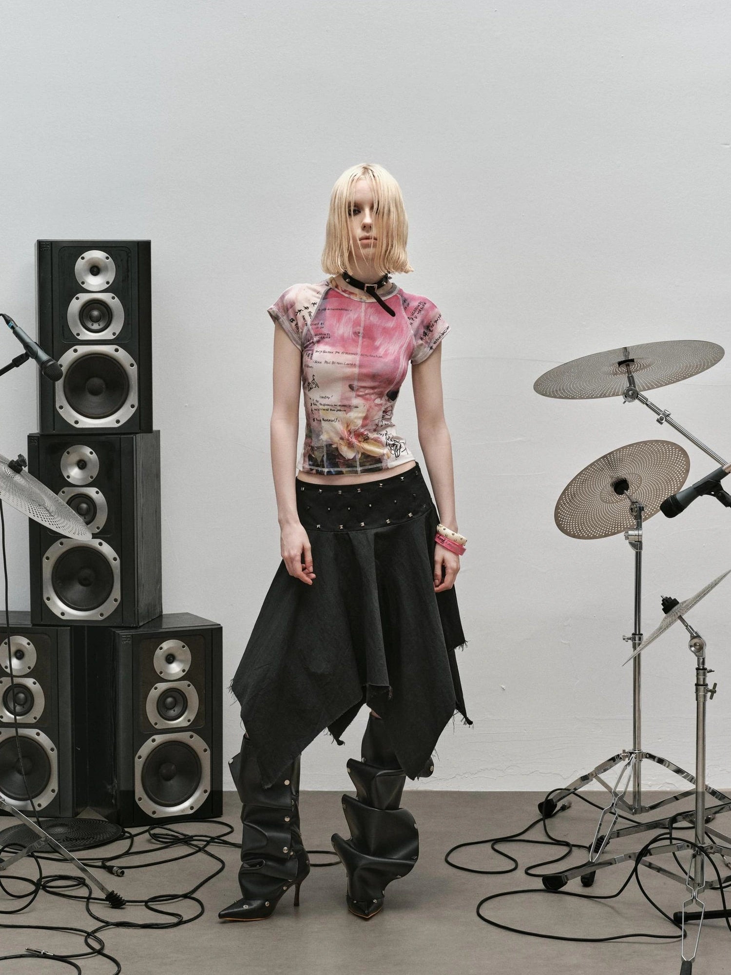 Outmode Rock N Roll Deconstructed Sleeveless V-neck T-shirt