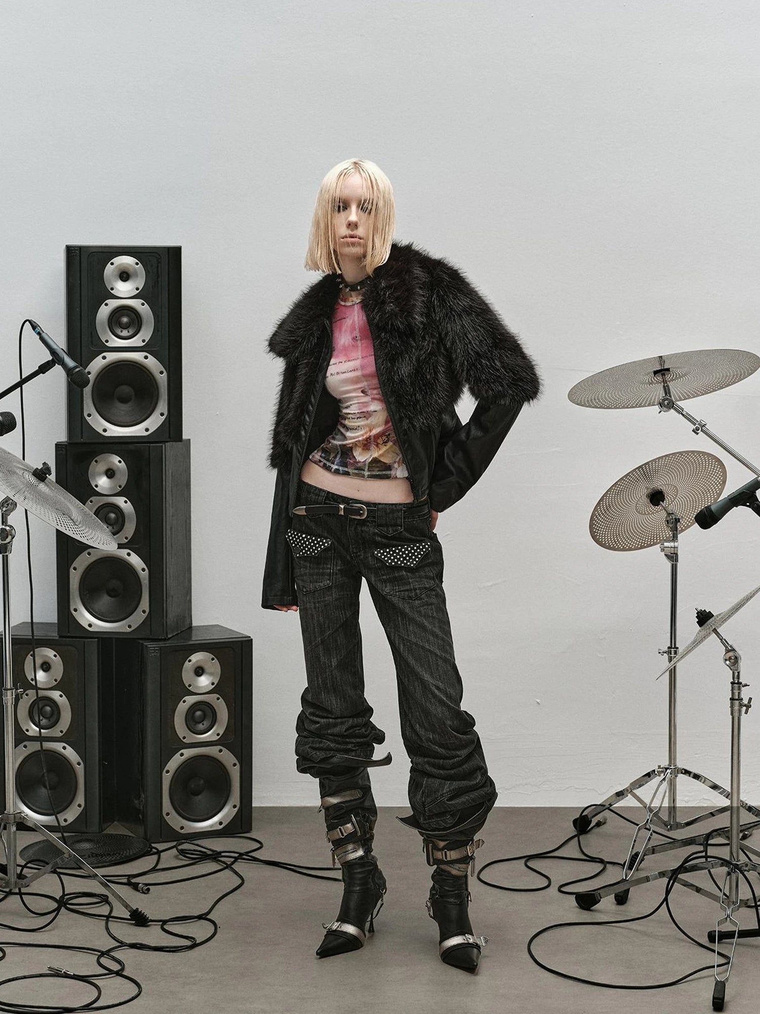 Outmode Rock N Roll Pu Patch Recyclable Cropped Fur Coat