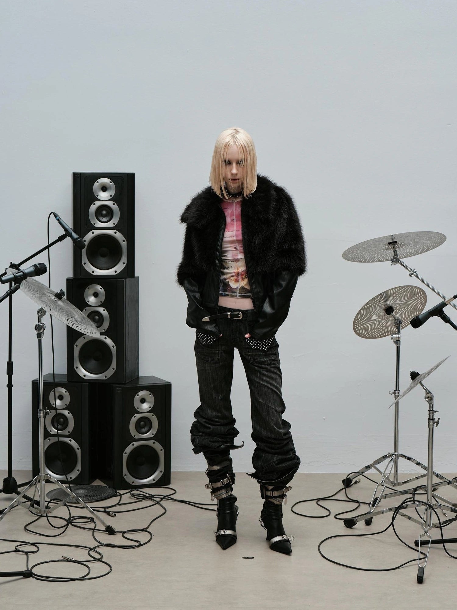 Outmode Rock N Roll Pu Patch Recyclable Cropped Fur Coat