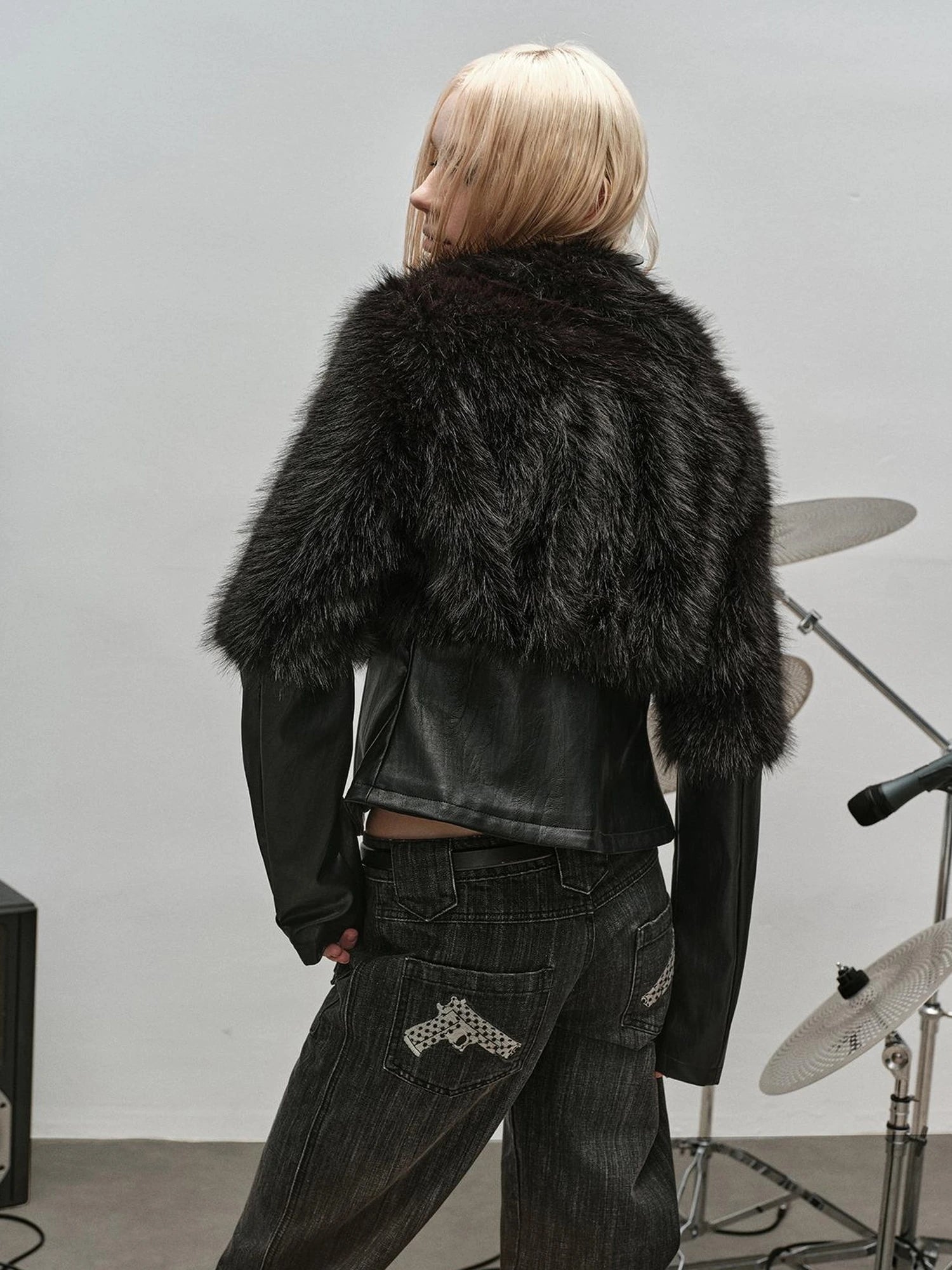 Outmode Rock N Roll Pu Patch Recyclable Cropped Fur Coat