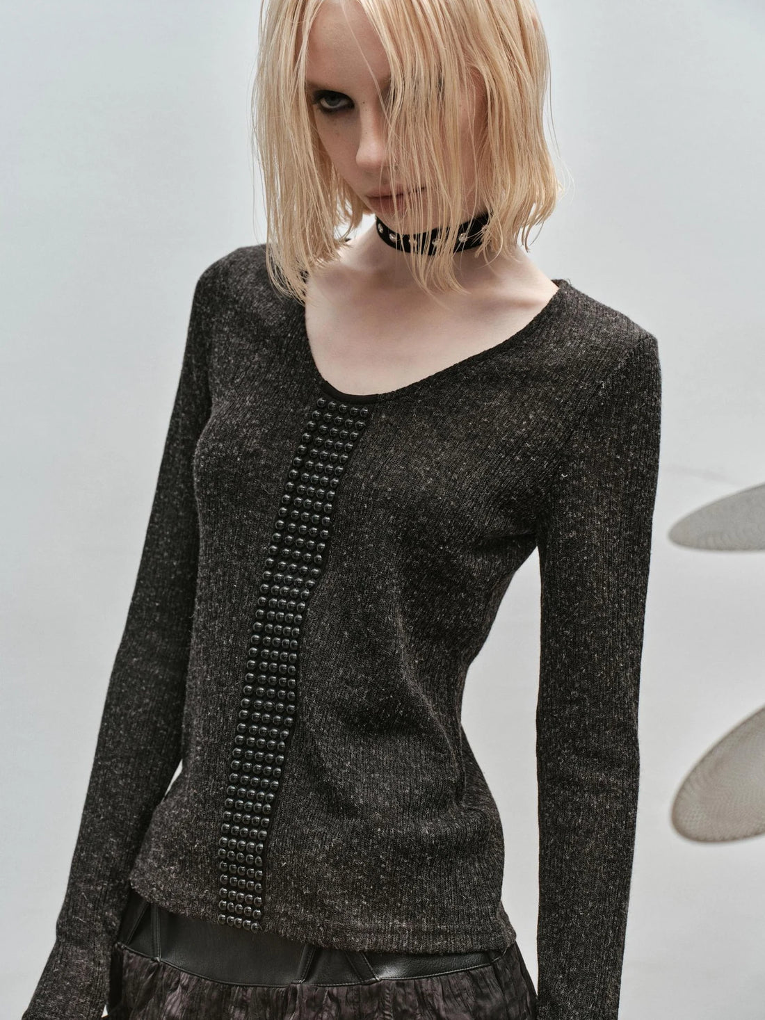 Outmode Sheer Beaded Knit Long Sleeve V-neck T-shirt
